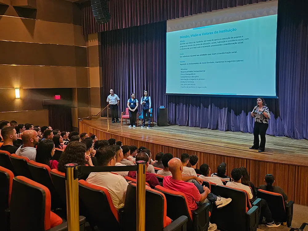 Colégio Engenheiro Salvador Arena